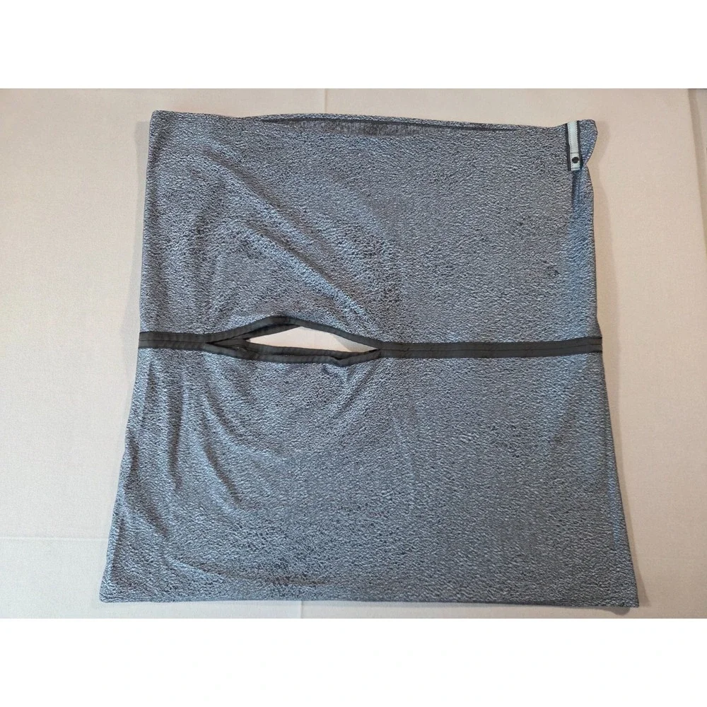 Lululemon Scarf Womens One Size  Gray Black Snap Vinyasa Wrap Elegant Jacquard